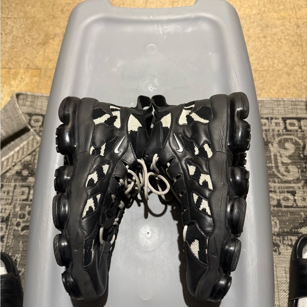 NIKE VAPORMAX GLIESE BLACK/WHITE SIZE MEN'S 8.5